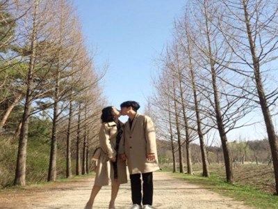美國(guó)空姐2019滿天星法版：星輝照耀下的職業(yè)光芒,藍(lán)天明珠，美國(guó)空姐新風(fēng)采